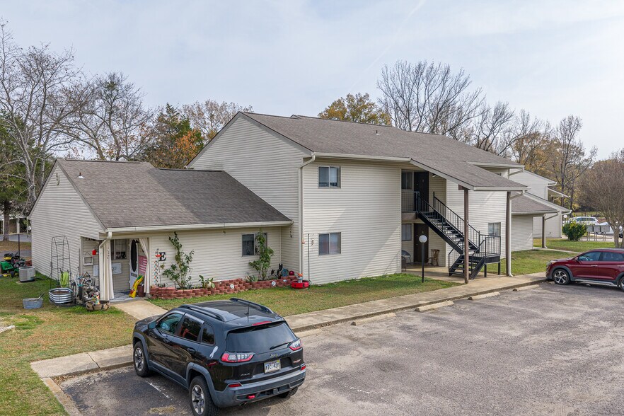 More Photos Of 401 N Cumberland Ave, Russellville Apartments For Sale