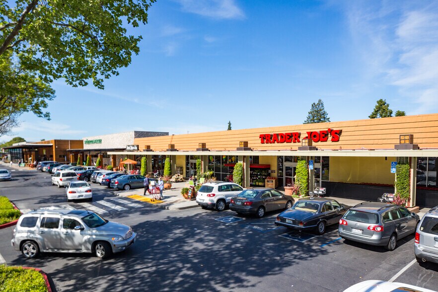 More Photos Of 3600-4020 Bel Aire Plz, Napa Unknown For Lease