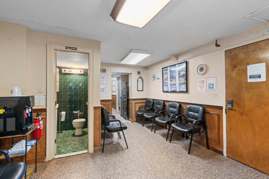 More Photos Of 30 Saint James Pl, Brooklyn Apartments For Lease
