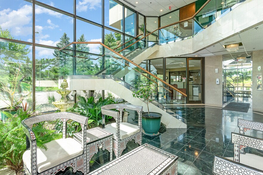 More Photos Of 941 Hillwind Rd NE, Minneapolis Medical For Lease