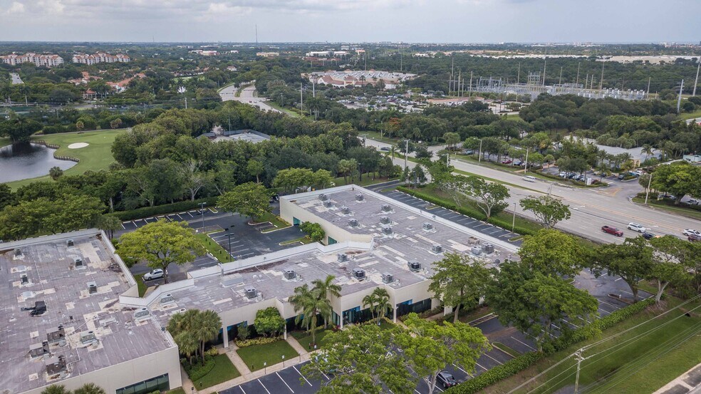 More Photos Of 901-925 Clint Moore Rd, Boca Raton Loft Creative Space For Lease