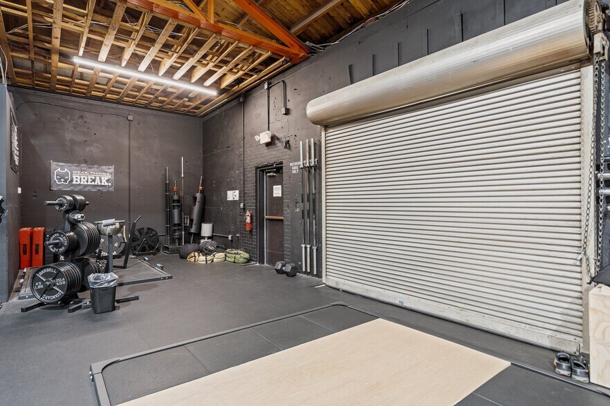 More Photos Of 1108 Princess St, Wilmington General Retail For Sale