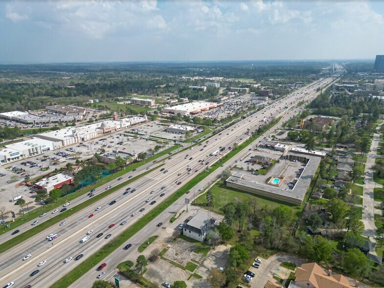 More Photos Of 29811 I-45, The Woodlands Land For Sale