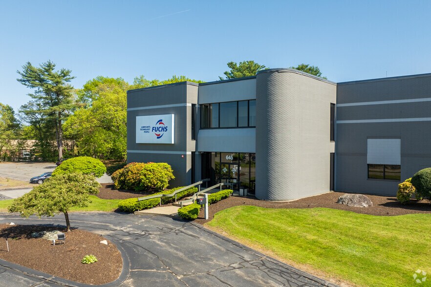 More Photos Of 645 Myles Standish Blvd, Taunton Manufacturing For Lease