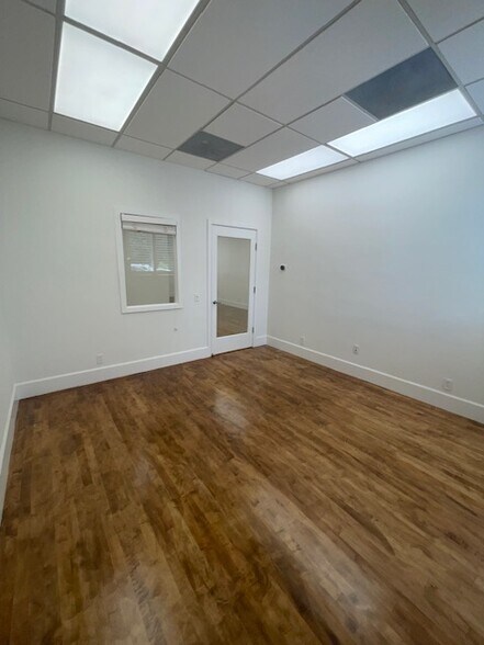 More Photos Of 4768 Park Granada, Calabasas Office For Lease