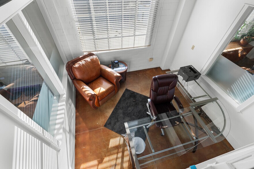 More Photos Of 939 N Magnolia Ave, Ocala Freestanding For Sale