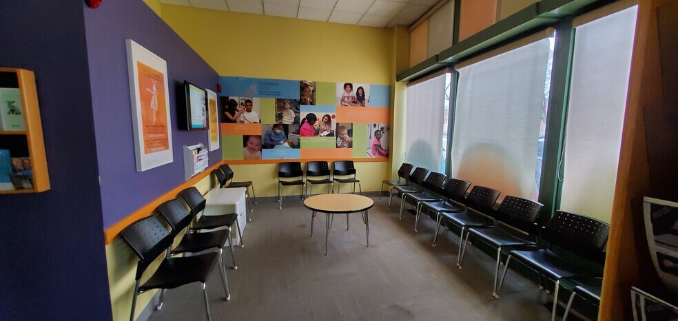 More Photos Of 320 Lake St, Oak Park Office For Lease