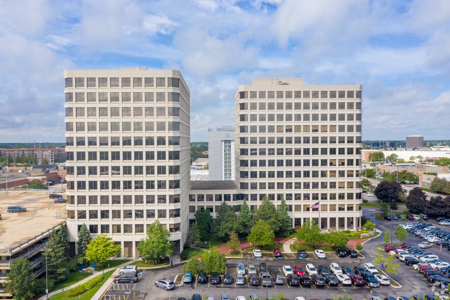 More Photos Of 4709-4711 Golf Rd, Skokie Medical For Lease