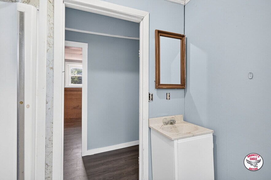 More Photos Of 2969 Moodyville Rd, Byrdstown General Retail For Sale