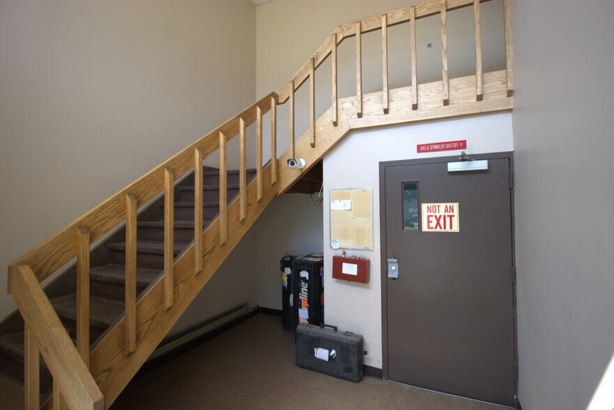 More Photos Of 235-257 Ormond St, Rochester Manufacturing For Sale
