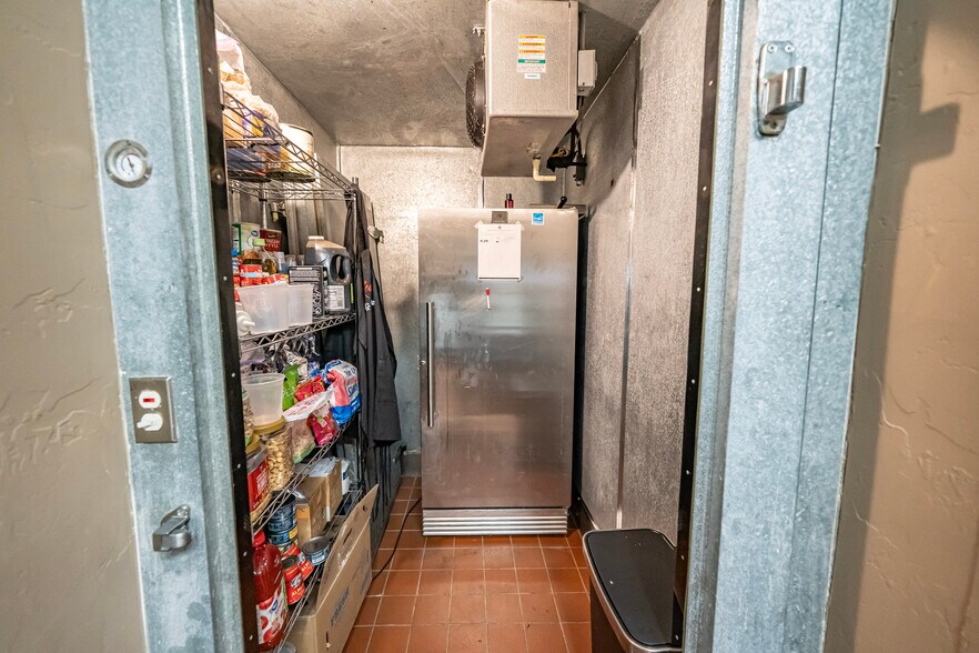 More Photos Of 3015 Hualapai Mountain Rd, Kingman Office For Sale