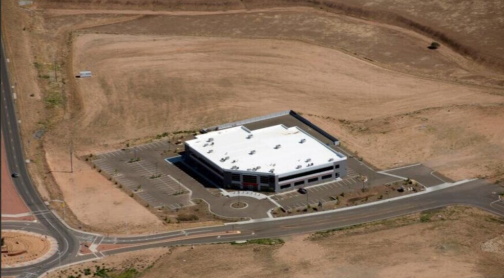 More Photos Of 2620 Deep Well Ranch Rd, Prescott Light Distribution For Lease
