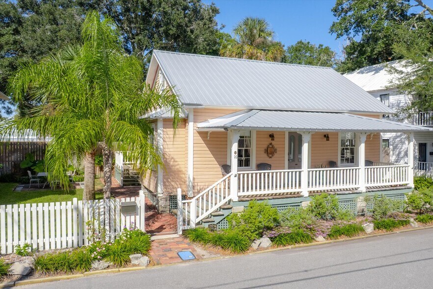 More Photos Of 16 Locust St, Saint Augustine Specialty For Sale