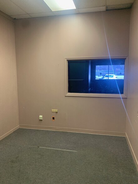 More Photos Of 3265-3277 Austin Peay Hwy, Memphis Unknown For Lease