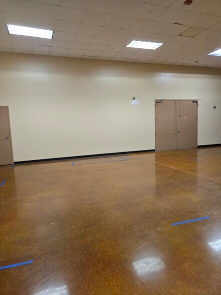 More Photos Of 261 Niagara-Carthage Rd, Carthage Warehouse For Lease