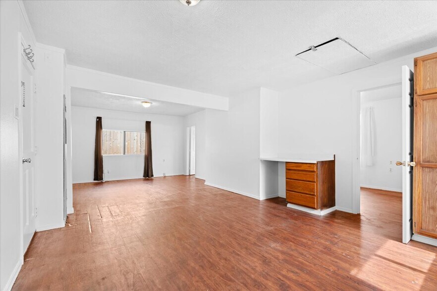 More Photos Of 1070 Deer Island Rd, Saint Helens Multifamily For Sale