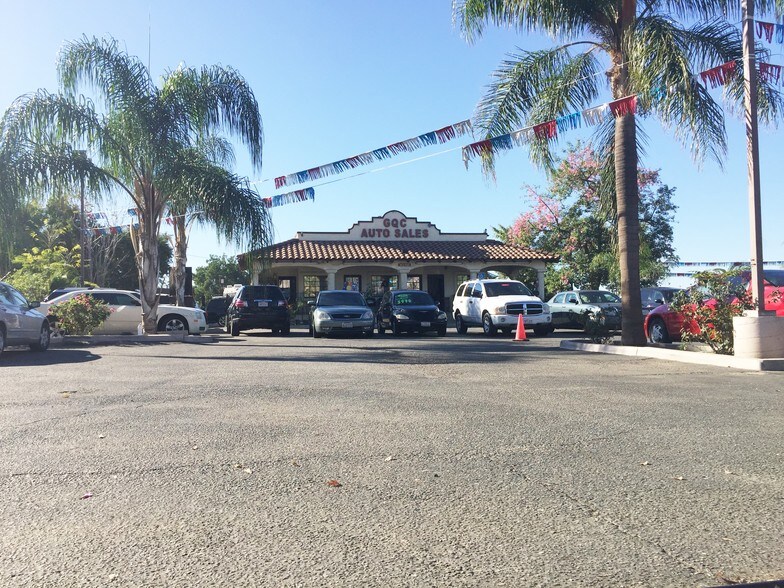 Primary Photo Of 1605 E Base Line St, San Bernardino Auto Dealership For Sale