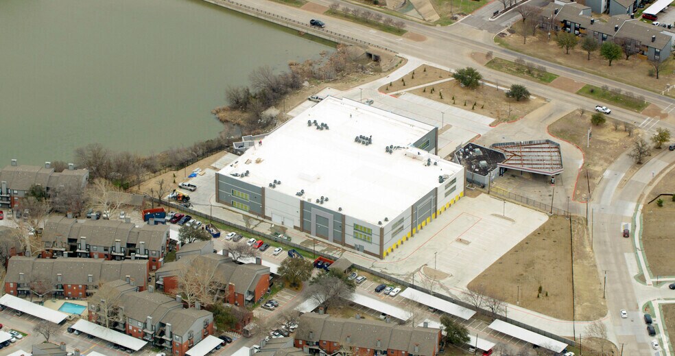 Primary Photo Of 4925 Denton Hwy, Haltom City Self Storage For Lease