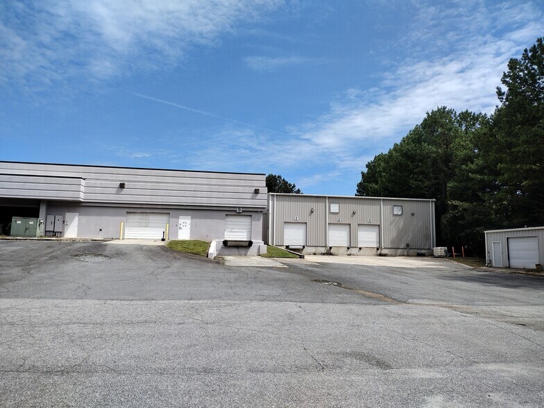 More Photos Of 4211 Jvl Industrial Park Dr, Marietta Warehouse For Lease