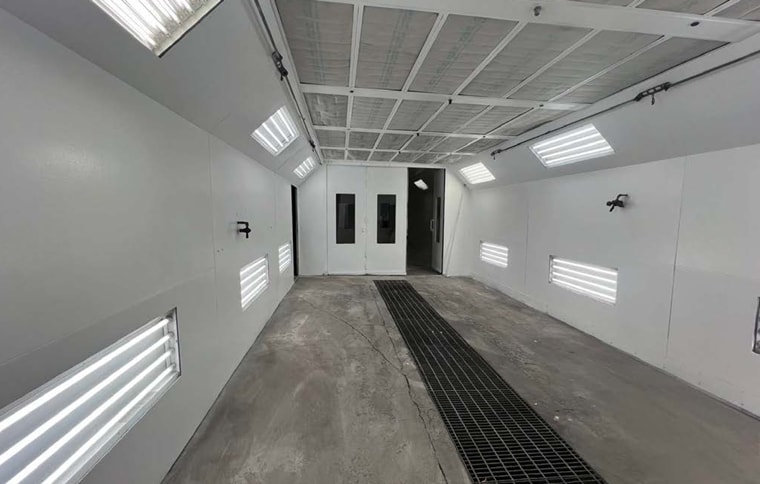 More Photos Of 660 S Union St, Lawrence Warehouse For Sale