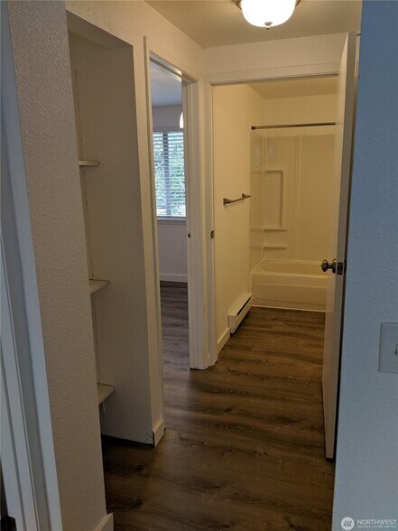 More Photos Of 210 Spruce St E, Ilwaco Apartments For Sale