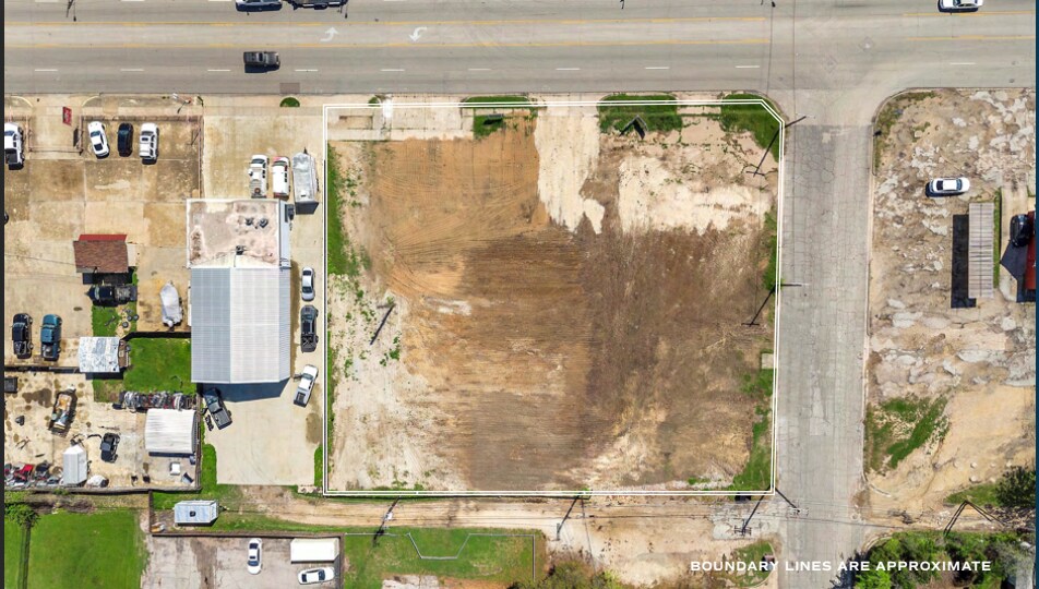 More Photos Of 2215 Franklin Ave, Waco Land For Lease