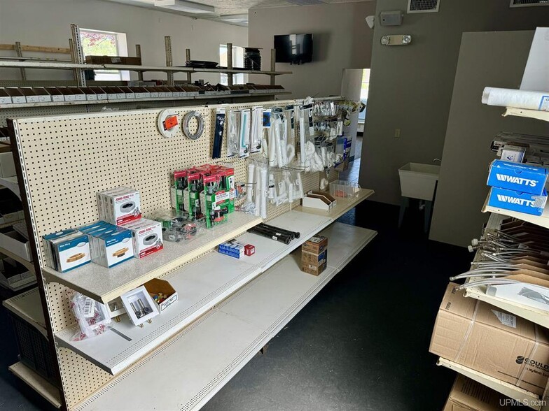 More Photos Of 601 W Munising Ave, Munising Medical For Sale