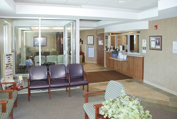 More Photos Of 315 W Old Key Dr, Peru Medical For Lease