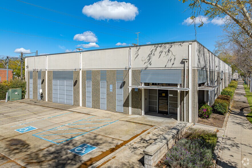 More Photos Of 1920 20th St, Sacramento Office For Lease