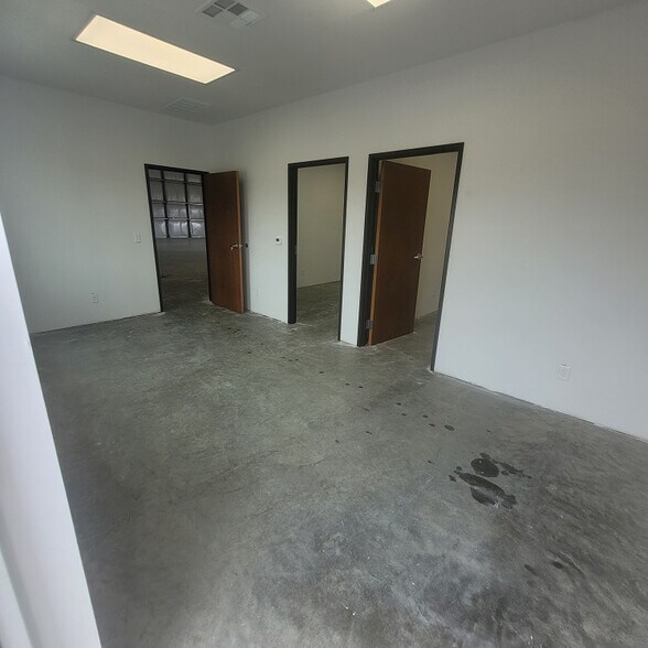 More Photos Of 161 Weldon Johnson Way, Kyle Industrial For Lease
