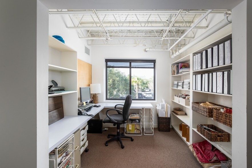 More Photos Of 517 King St, Charleston Apartments For Lease