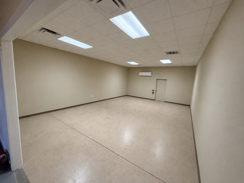 More Photos Of 3536 NW 97th Blvd, Gainesville Warehouse For Lease