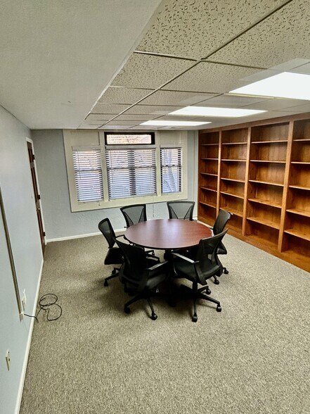 More Photos Of 4920 Reed Rd, Columbus Loft Creative Space For Lease