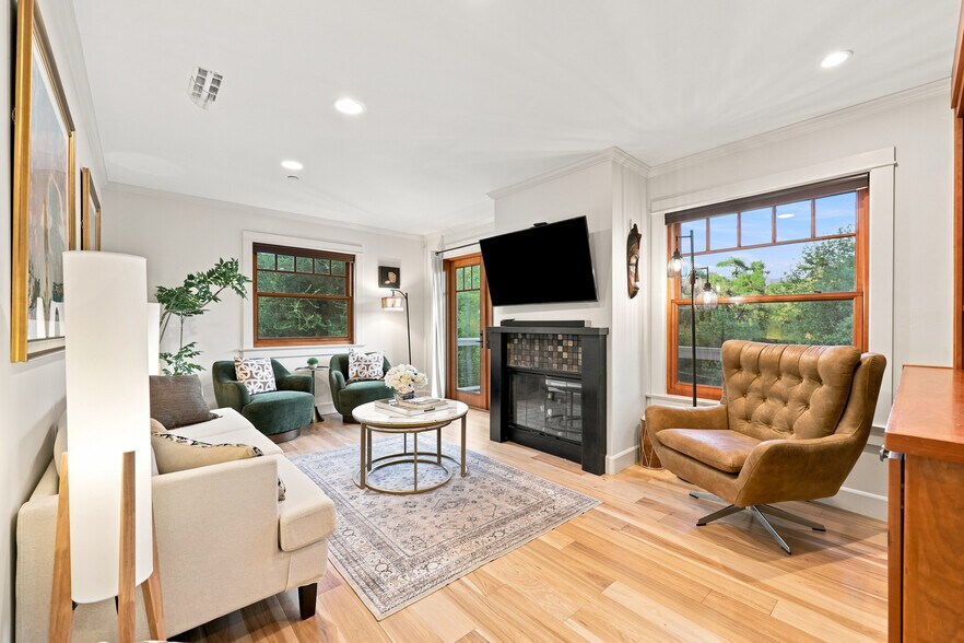 More Photos Of 11358 Creek Rd, Ojai Flex For Sale