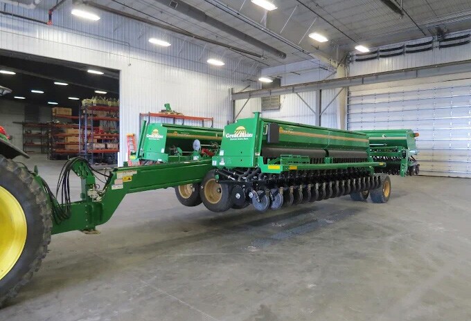 More Photos Of 801 W Caledonia Ave, Hillsboro Warehouse For Lease