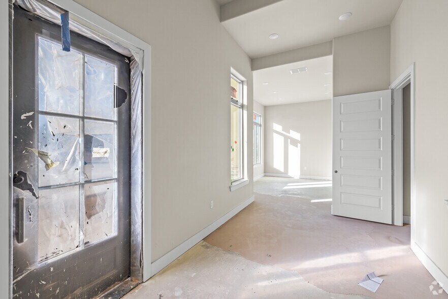 More Photos Of 5514 114th St, Lubbock Office For Sale