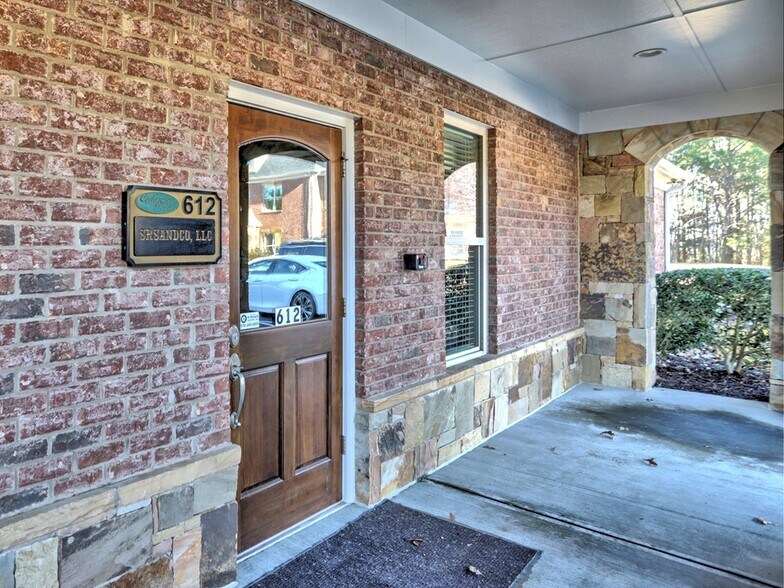 More Photos Of 2487 Cedarcrest Rd, Acworth Office For Lease