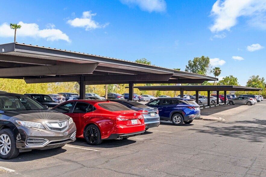More Photos Of 3333 E Camelback Rd, Phoenix Office For Lease