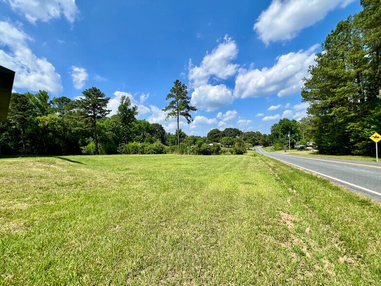 More Photos Of 510 Lillys Bridge Rd, Mount Gilead Flex For Sale