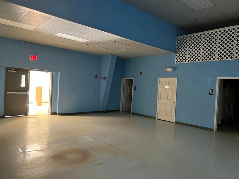 More Photos Of 255 Wilmington W Chester Pike, Chadds Ford Flex For Lease