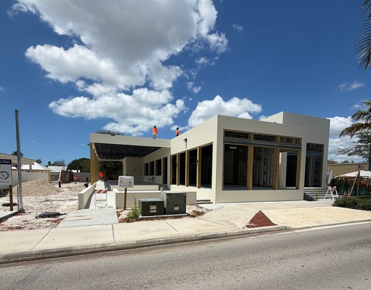 Primary Photo Of 27548 Old Us-41 Rd, Bonita Springs Restaurant For Lease