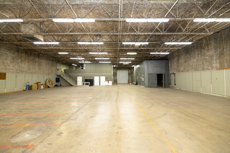 More Photos Of 8276 N SH 16, Poteet Distribution For Sale