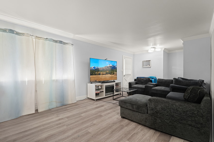 More Photos Of 2100 Sahara Way, Santa Clara Apartments For Sale