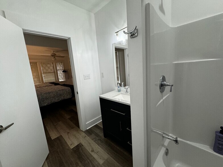 More Photos Of 113 30th Ave N, Nashville Medical For Sale