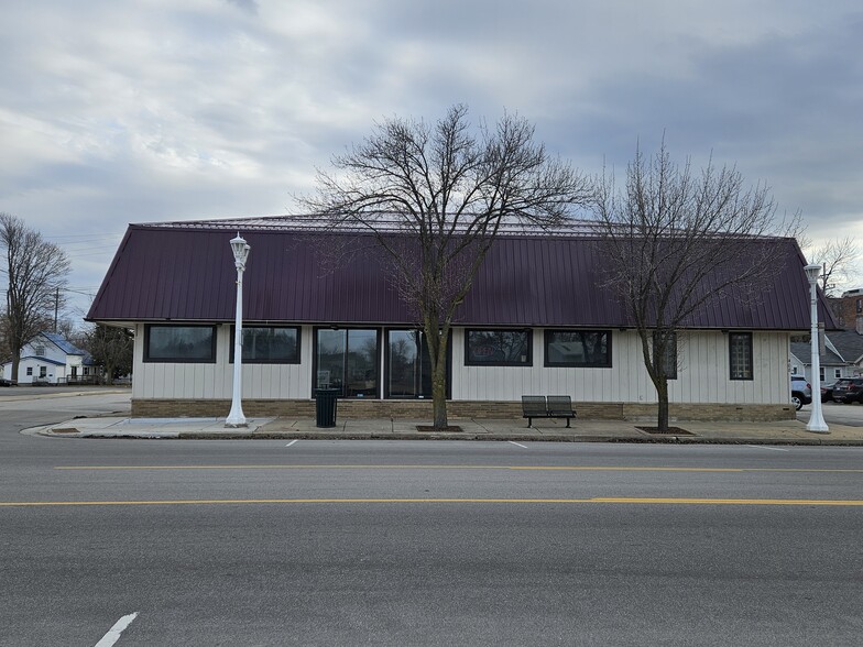 More Photos Of 408 Columbus Ave, Bay City Freestanding For Sale