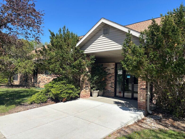 Primary Photo Of 808 S Berkley Rd, Kokomo Office For Sale