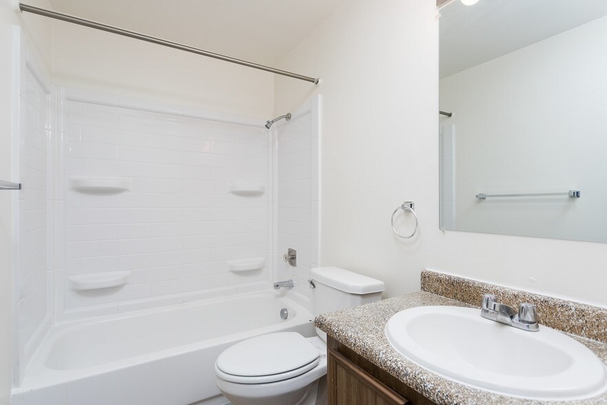 More Photos Of 10650 SW 121st Ave, Tigard Apartments For Sale