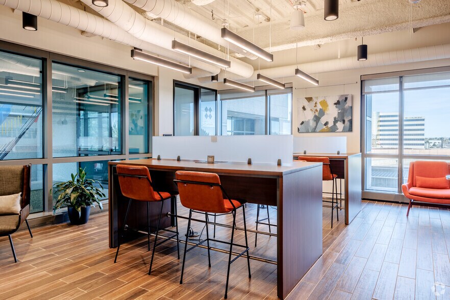 More Photos Of 6400 S Fiddlers Green Cir, Greenwood Village Coworking Space