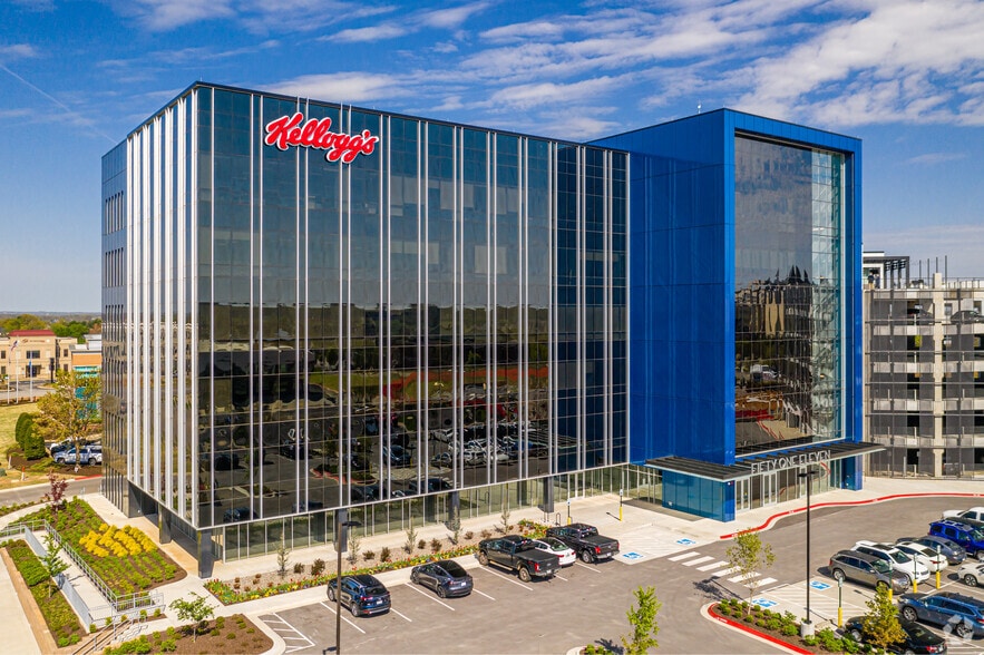 Primary Photo Of 5111-5115 W JB Hunt Dr, Rogers Unknown For Lease