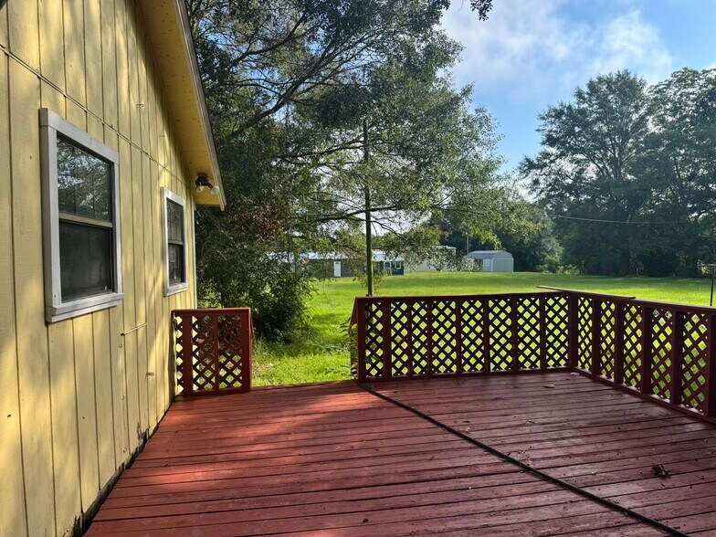 More Photos Of 11150 Highway 97, Century Land For Sale